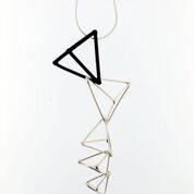TRIANGLE - WHITE & BLACK - WBT018 5 Triangle Pendants